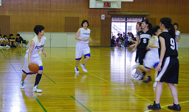 バスケットボール女子の写真